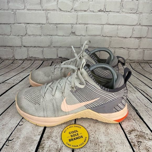 Nike Metcon Flyknit 2 training shoes. Women 6.5. Pink (salmon) and gray - Picture 2 of 8